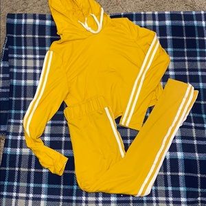 Cropped hoodie and leggings set